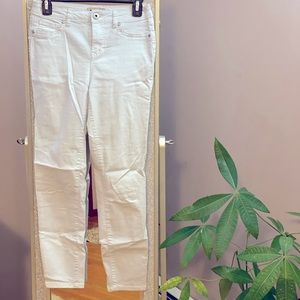 White jeans super stretch size 5